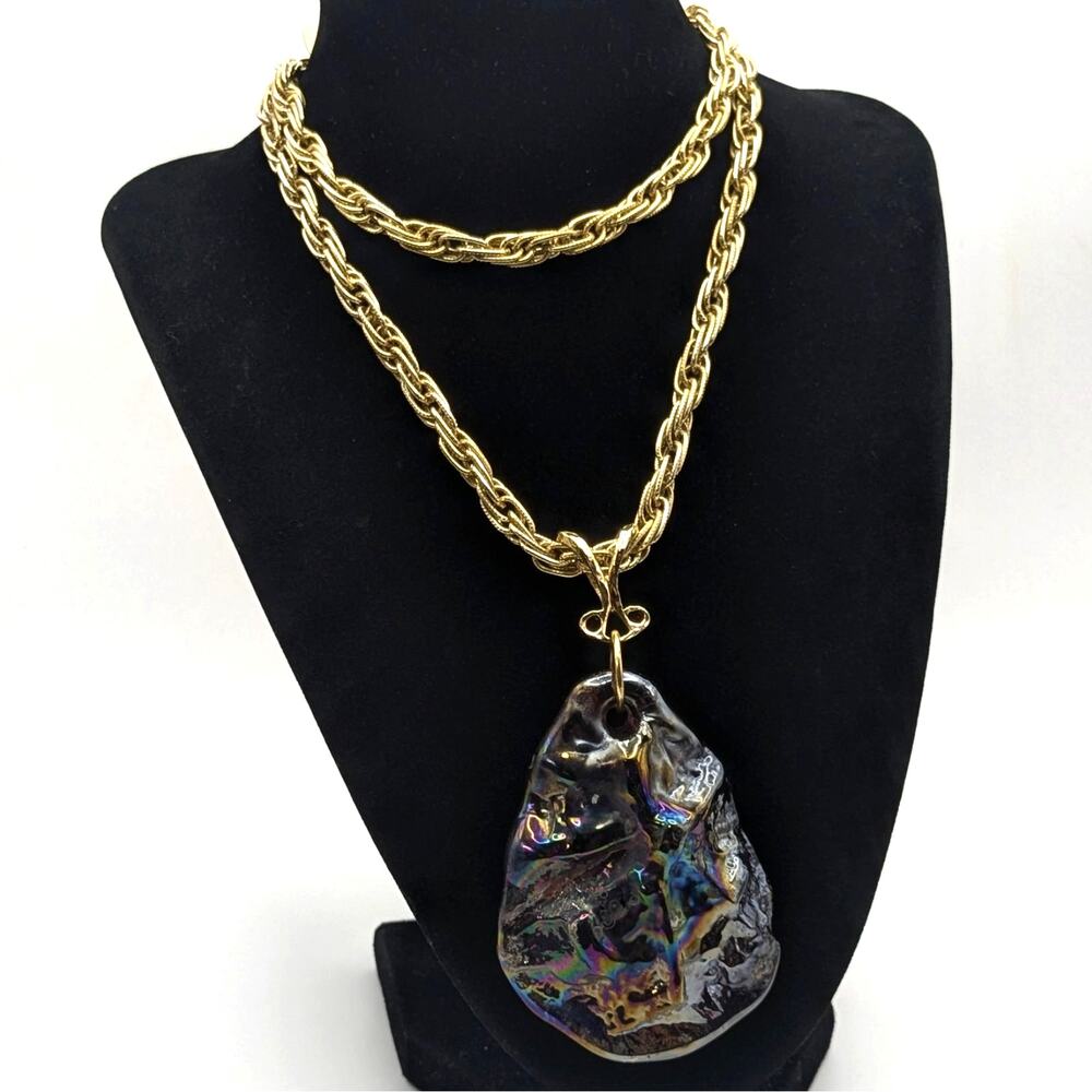 Vintage Whiting & Davis Large Iridescent Purple Glass Stone Pendant Necklace